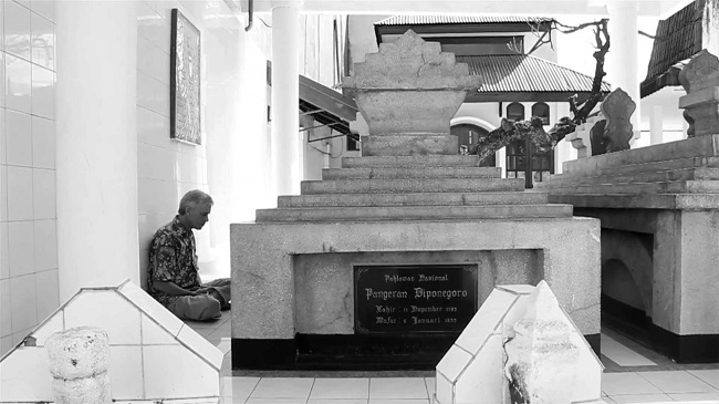 Review: Diponegoro's biographer